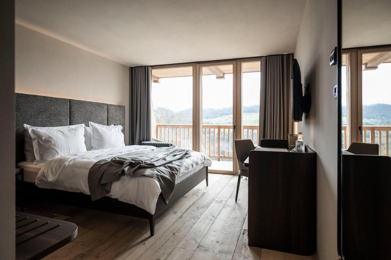 Hotel Ansitz Steinbock Villandro Esterno foto